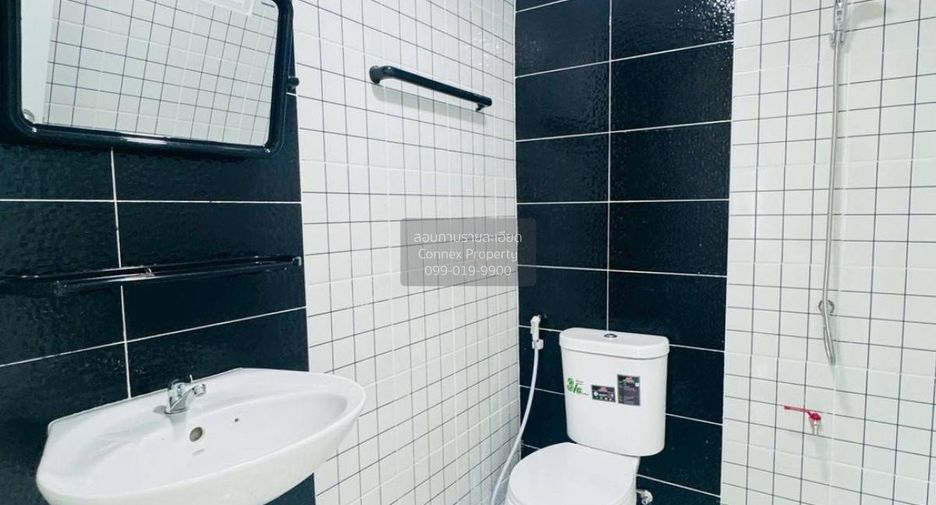 Продажа 3 спальни таунхаус в Bang Bua Thong, Нонтабури