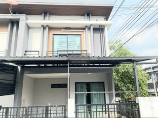 出售 3 卧室 联排别墅 在 Mueang Nonthaburi, Nonthaburi