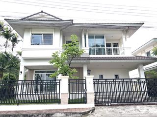 For sale 3 bedrooms house in Mueang Samut Prakan, Samut Prakan