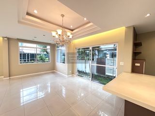 For sale 3 bedrooms house in Mueang Samut Prakan, Samut Prakan