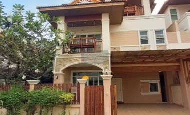 Casa en venta de 4 habitaciones en Mueang Nonthaburi, Nonthaburi