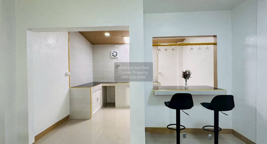 À vendre 2 chambres maison de ville à Mueang Pathum Thani, Pathum Thani