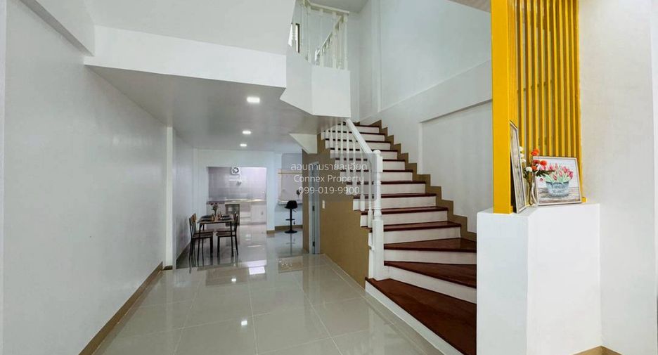 À vendre 2 chambres maison de ville à Mueang Pathum Thani, Pathum Thani