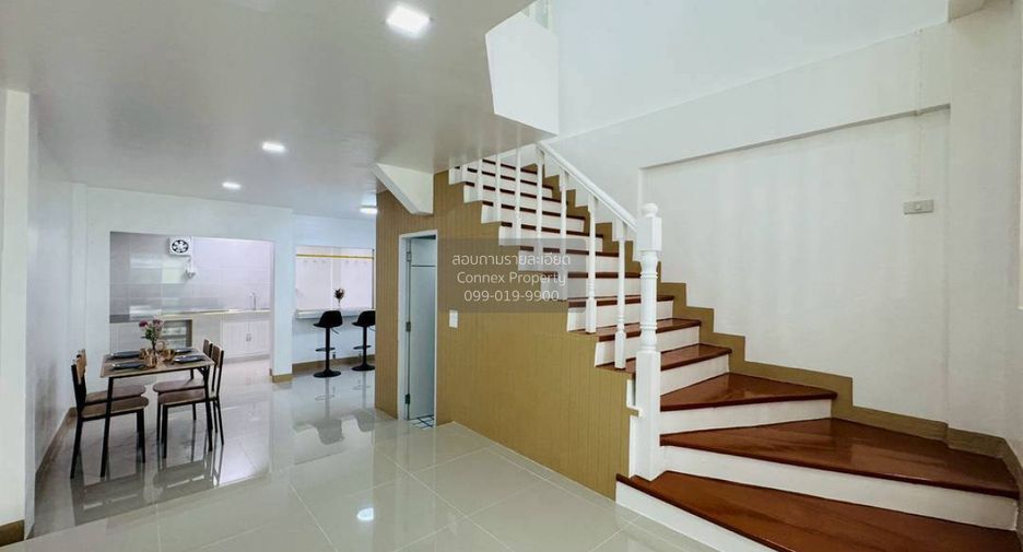 À vendre 2 chambres maison de ville à Mueang Pathum Thani, Pathum Thani
