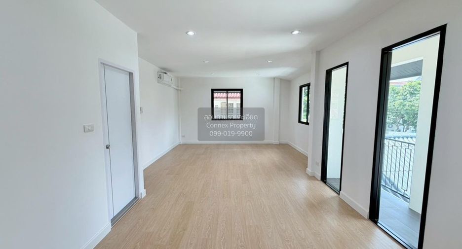 For sale 3 bedrooms house in Bueng Kum, Bangkok