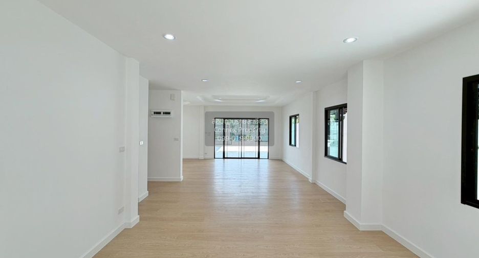 For sale 3 bedrooms house in Bueng Kum, Bangkok