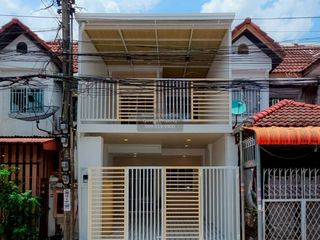 出售 2 卧室 联排别墅 在 Mueang Nonthaburi, Nonthaburi