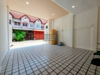 出售 2 卧室 联排别墅 在 Mueang Nonthaburi, Nonthaburi