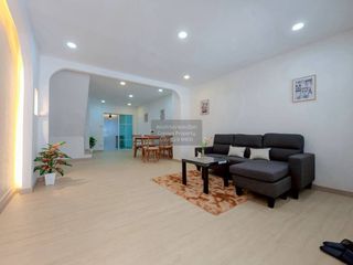 出售 2 卧室 联排别墅 在 Mueang Nonthaburi, Nonthaburi