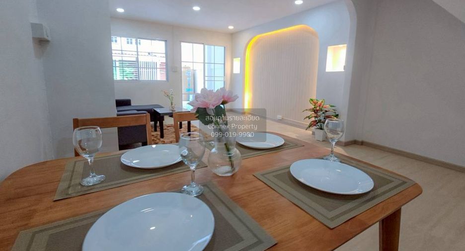 For sale 2 ベッドルーム townhouse in Mueang Nonthaburi, Nonthaburi