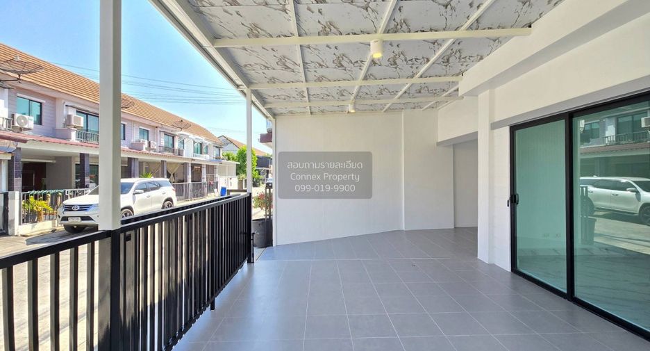 For sale 3 bedrooms townhouse in Lam Luk Ka, Pathum Thani