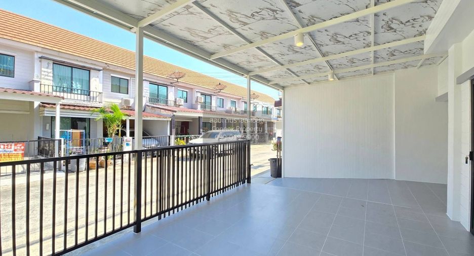 For sale 3 bedrooms townhouse in Lam Luk Ka, Pathum Thani
