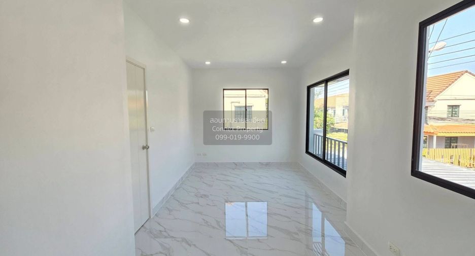 For sale 3 bedrooms townhouse in Lam Luk Ka, Pathum Thani