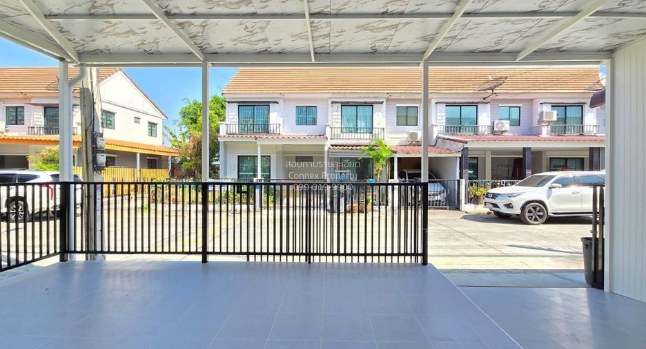 For sale 3 bedrooms townhouse in Lam Luk Ka, Pathum Thani