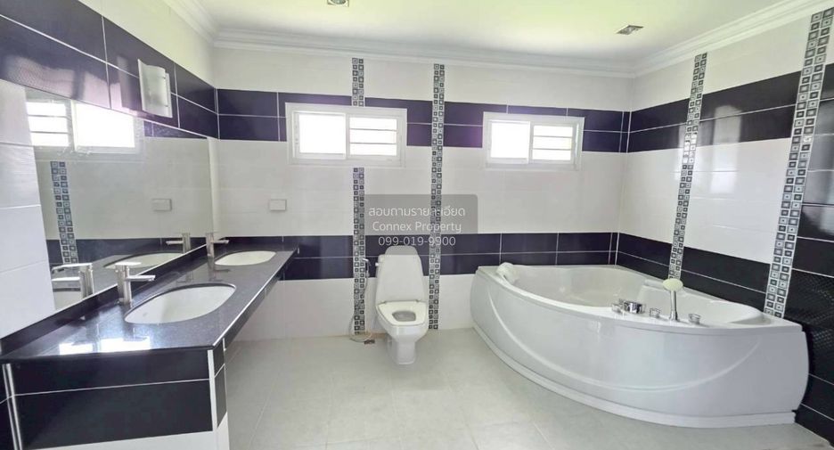 Casa en venta de 6 habitaciones en Sattahip, Chonburi