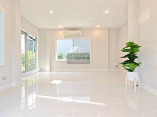 For sale 4 bedrooms house in Bang Phli, Samut Prakan