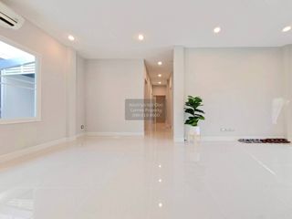 For sale 4 bedrooms house in Bang Phli, Samut Prakan