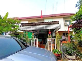 Casa adosada en venta de 2 habitaciones en Thanyaburi, Pathum Thani
