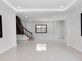 Haus zum Kauf mit 3 Zimmer in Bang Bua Thong, Nonthaburi