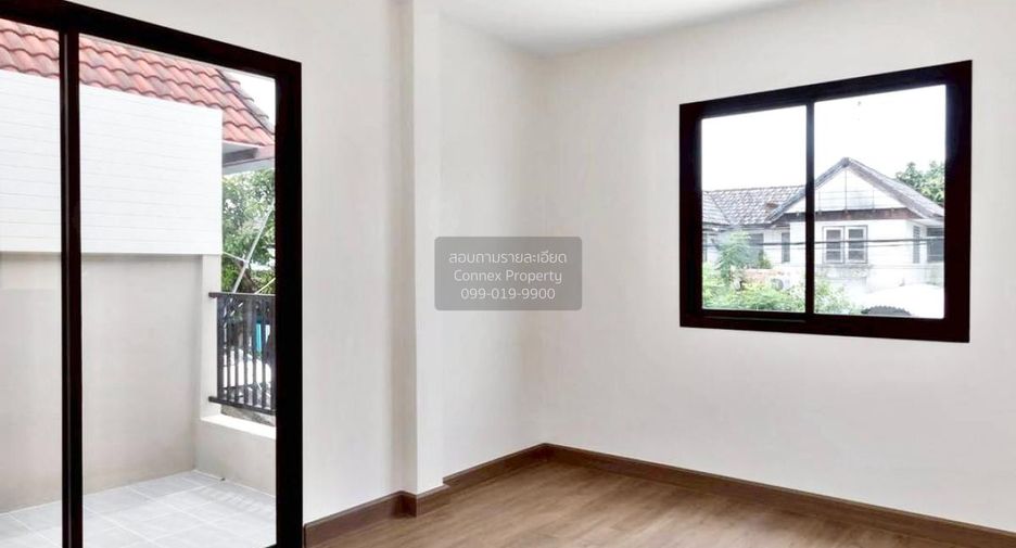 For sale 2 bedrooms townhouse in Pak Kret, Nonthaburi
