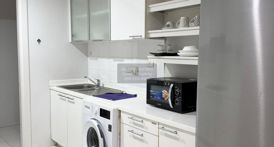For sale 3 bedrooms condo in Watthana, Bangkok