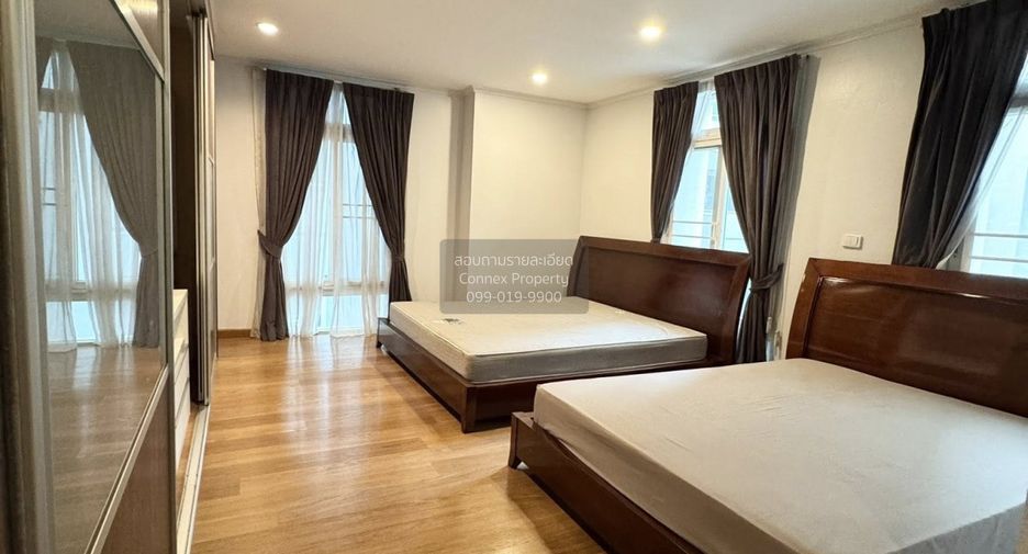 For sale 3 bedrooms condo in Watthana, Bangkok