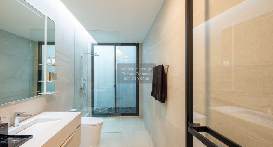 For sale 4 bedrooms house in Saphan Sung, Bangkok