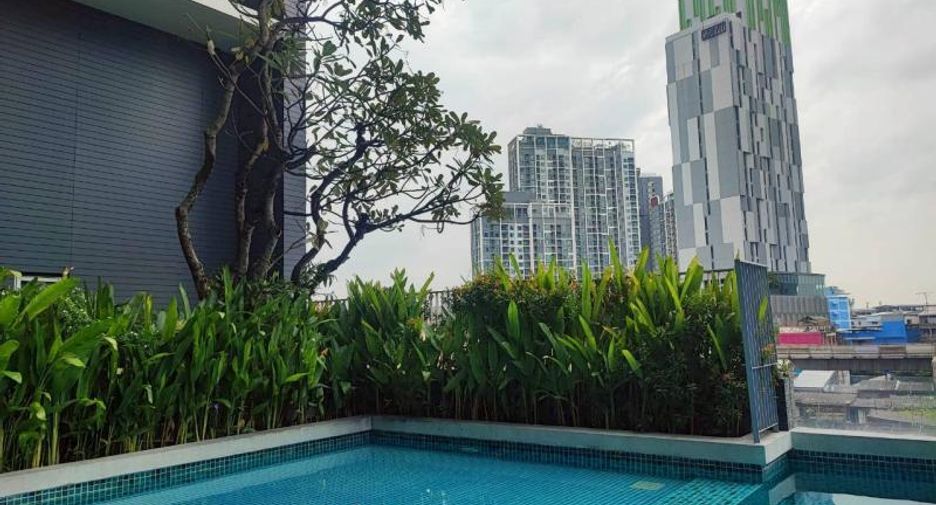 À vendre 2 chambres condo à Khlong Toei, Bangkok