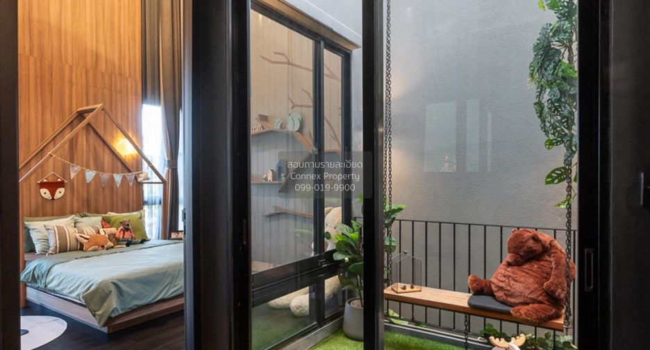 For sale 3 bedrooms townhouse in Huai Khwang, Bangkok