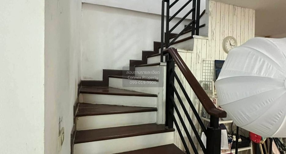 For sale 3 bedrooms townhouse in Thung Khru, Bangkok
