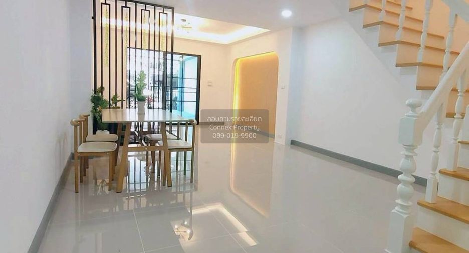 For sale 2 bedrooms townhouse in Min Buri, Bangkok