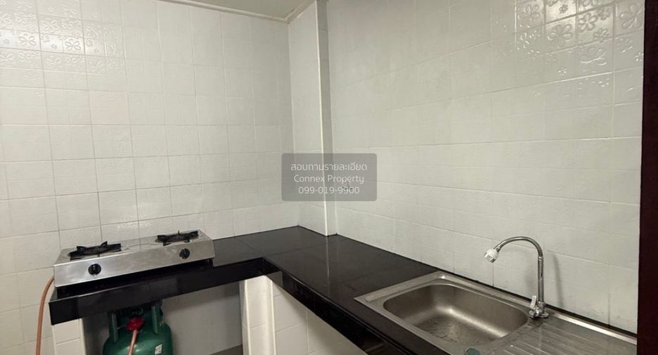 For sale 2 bedrooms townhouse in Wang Thonglang, Bangkok