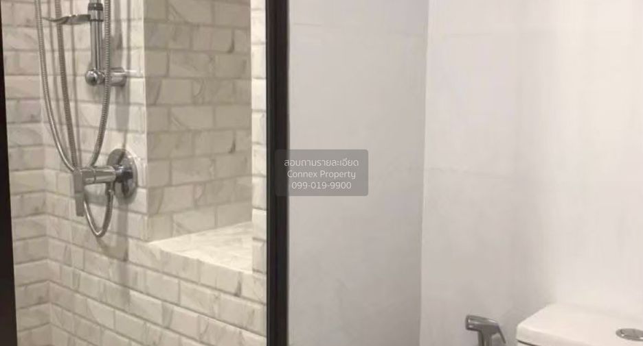 For sale 1 bed condo in Mueang Pathum Thani, Pathum Thani