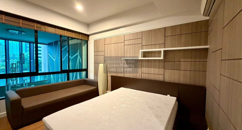 Casa adosada en venta de 3 habitaciones en Khlong Toei, Bangkok