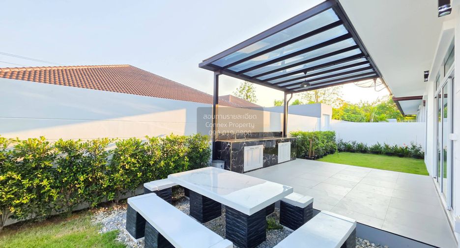 For sale 3 bedrooms house in East Pattaya, Pattaya