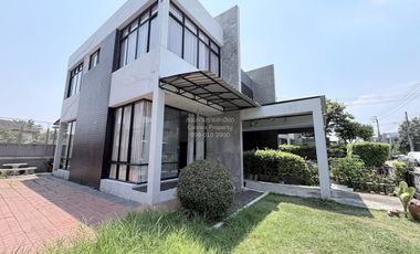 For sale 3 bedrooms house in Nong Khaem, Bangkok