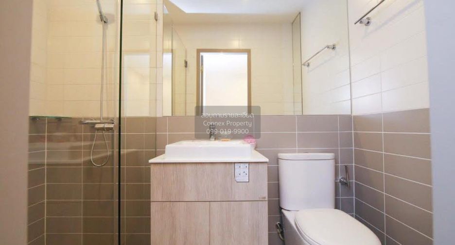 Condo en venta de 2 habitaciones en Phra Khanong, Bangkok