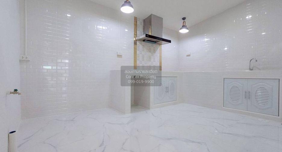 Casa adosada en venta de 2 habitaciones en Bang Bua Thong, Nonthaburi