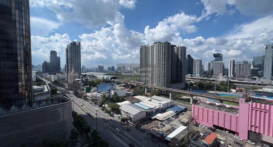 For sale 2 bedrooms condo in Watthana, Bangkok