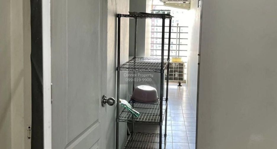 Condo en venta de 3 habitaciones en Huai Khwang, Bangkok