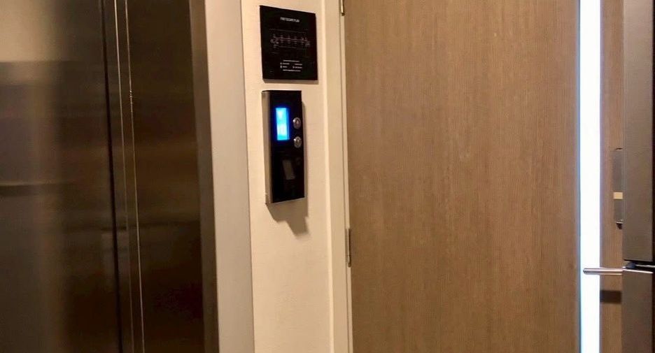 For rent 1 bed condo in Pathum Wan, Bangkok