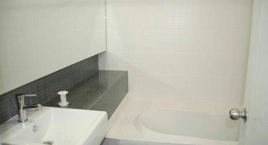 Condo en venta de 1 habitaciones en Bang Phlat, Bangkok
