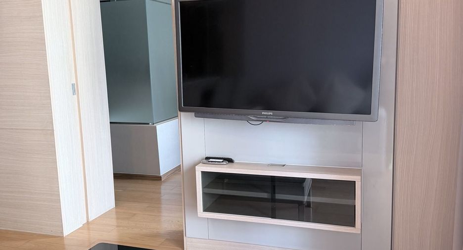 For rent 1 bed condo in Watthana, Bangkok