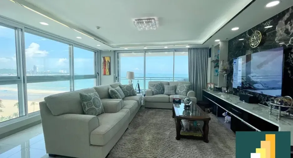 For sale 2 bedrooms condo in Mueang Rayong, Rayong