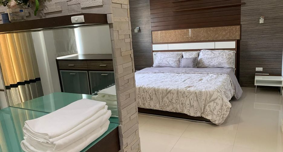 For sale and for rent 4 bedrooms house in Thalang, Phuket