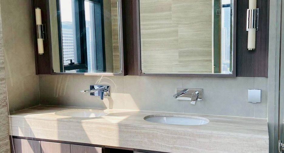 For sale 2 bedrooms condo in Sathon, Bangkok