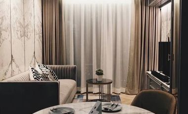 For rent 2 bedrooms condo in Pathum Wan, Bangkok