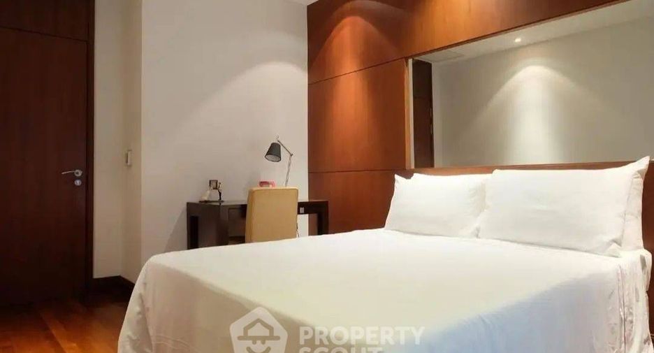 For rent 3 ベッドルーム apartment in Pathum Wan, Bangkok