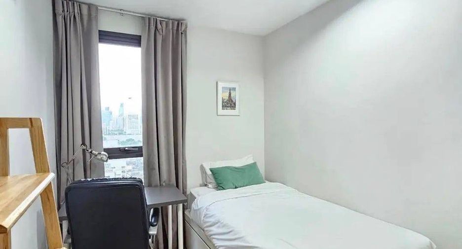 For rent 2 bedrooms condo in Pathum Wan, Bangkok