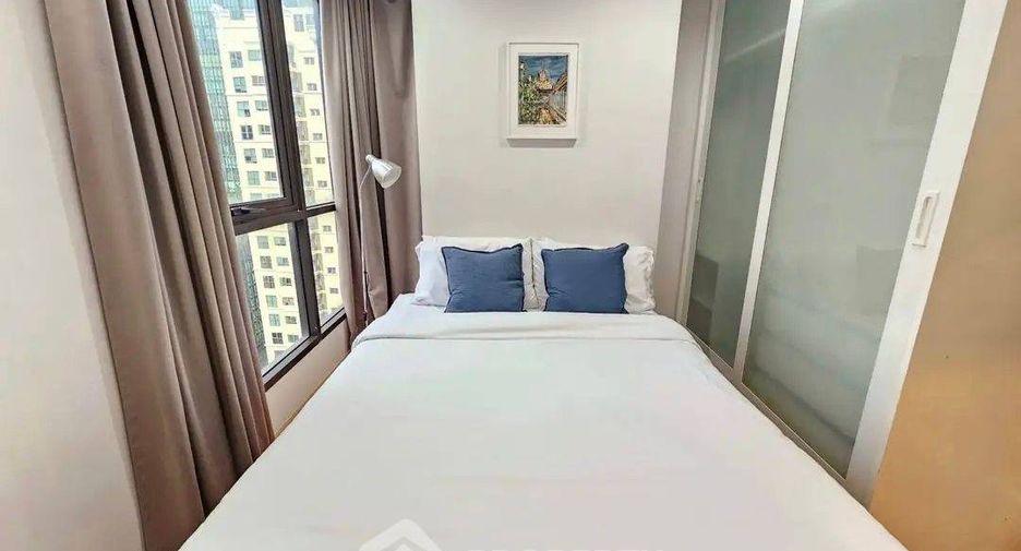 For rent 2 bedrooms condo in Pathum Wan, Bangkok